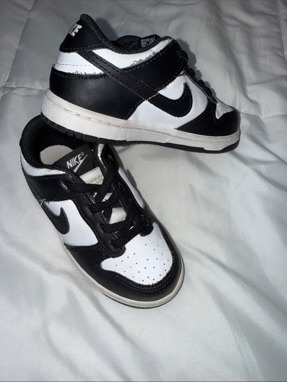 Nike Black and White Kids Low-Top Sneakers